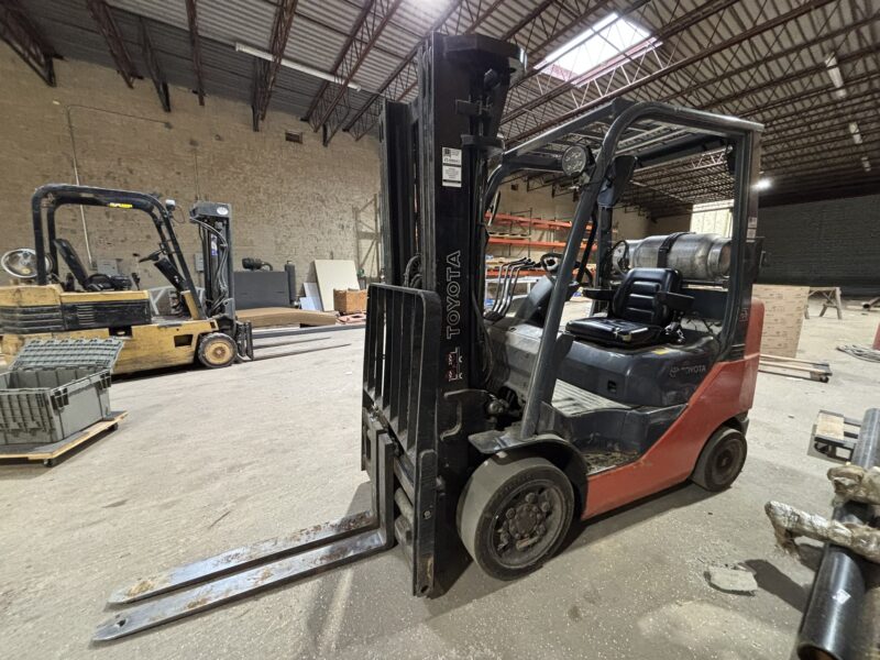 ONLINE ONLY AUCTION: Surplus Equipment, Trucks, Tools & Materials from Sign Business